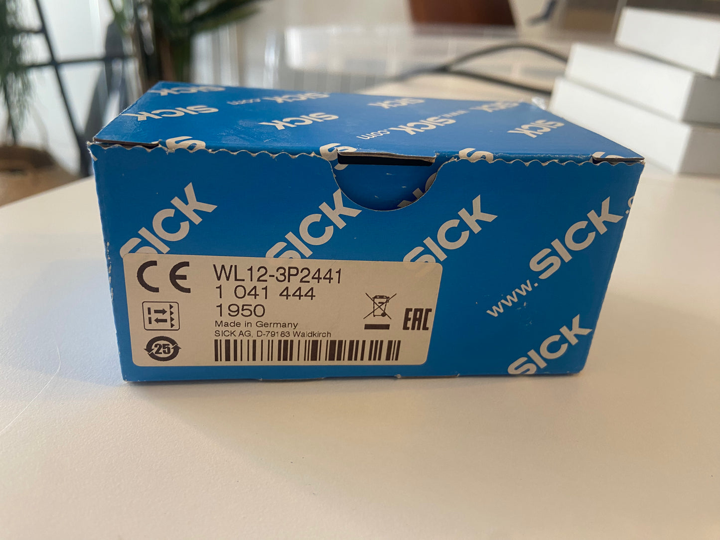 Sick 1041444